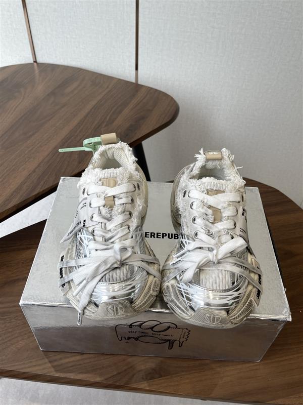 20251128103854687 370